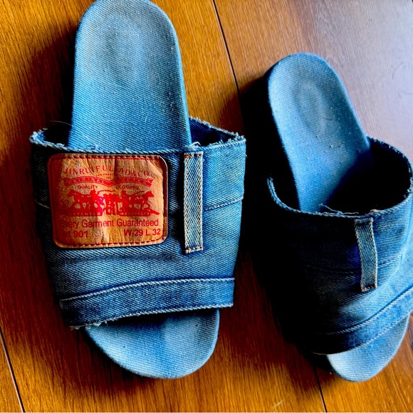 Levi’s 501 washed denim slippers - Picture 4 of 4